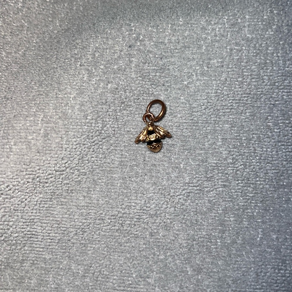 Pandora style bee charm